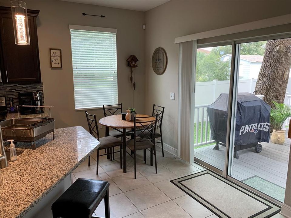 出租: $3,900 (4 贝兹, 2 浴室, 1813 平方英尺)