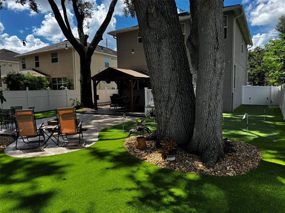 出租: $3,900 (4 贝兹, 2 浴室, 1813 平方英尺)