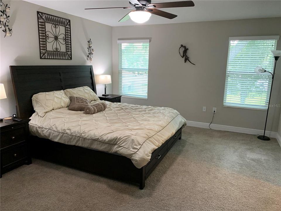 出租: $3,900 (4 贝兹, 2 浴室, 1813 平方英尺)