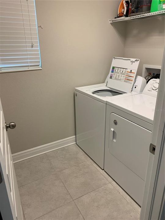 出租: $3,900 (4 贝兹, 2 浴室, 1813 平方英尺)