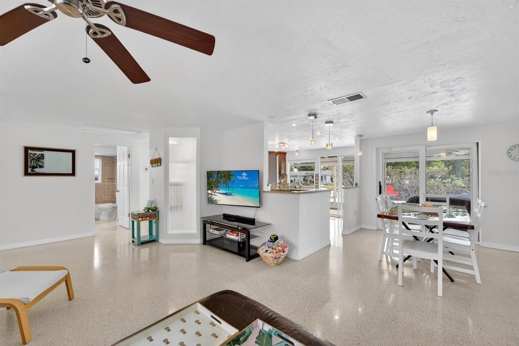 For Sale: $534,900 (3 beds, 2 baths, 1793 Square Feet)