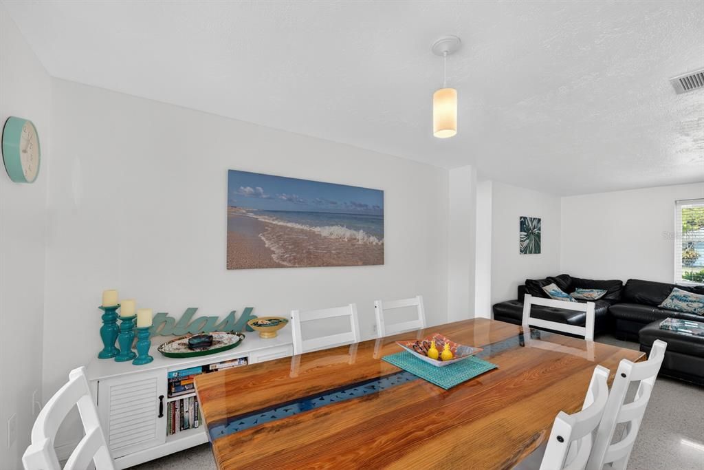 For Sale: $534,900 (3 beds, 2 baths, 1793 Square Feet)