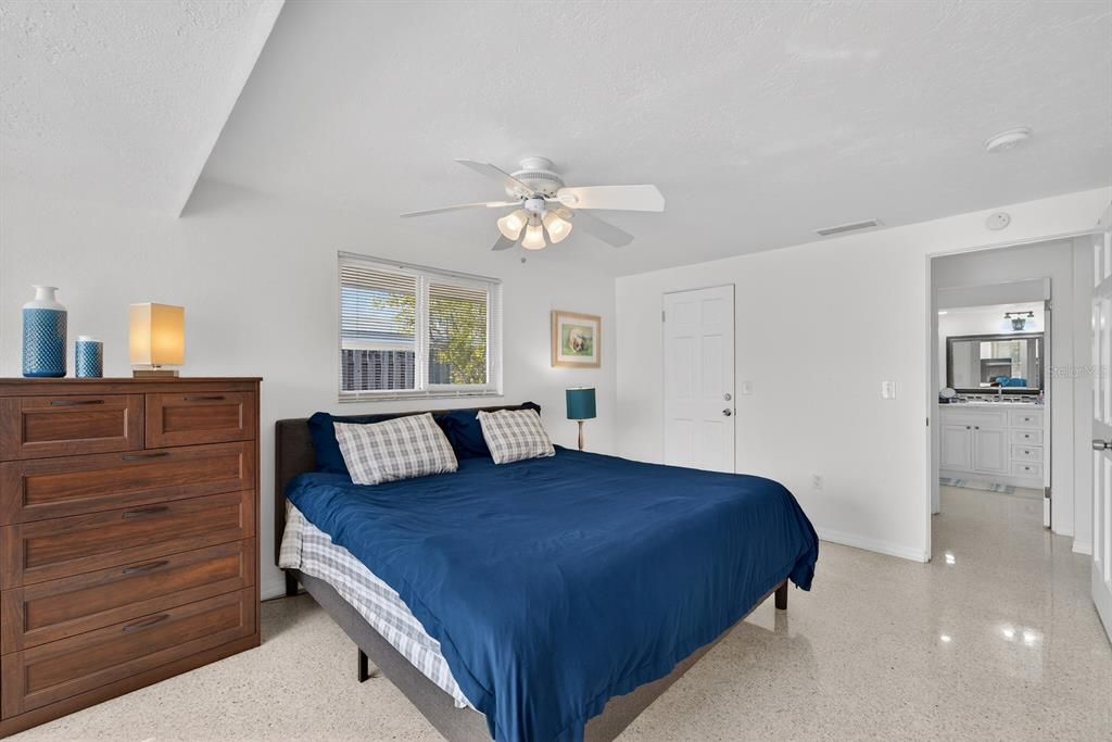 For Sale: $534,900 (3 beds, 2 baths, 1793 Square Feet)