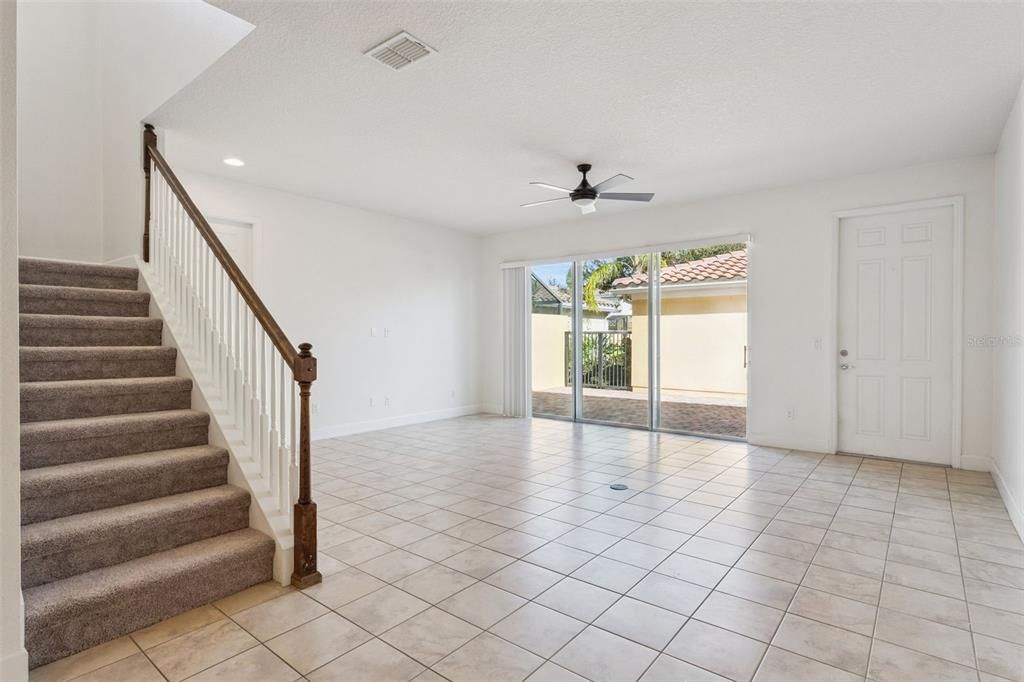 En Venta: $455,000 (3 camas, 3 baños, 1830 Pies cuadrados)