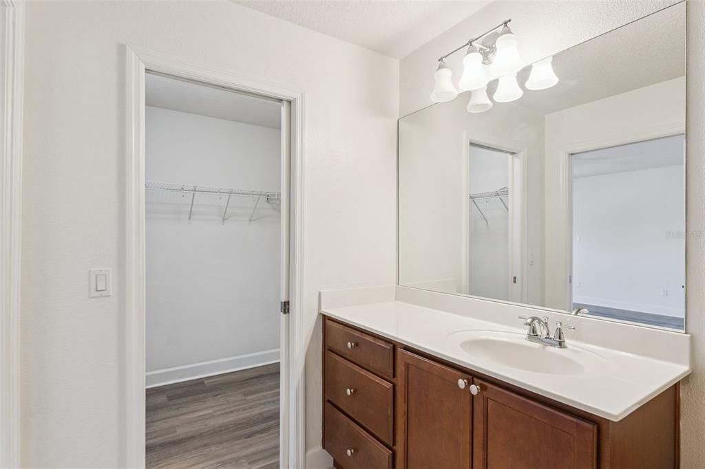 En Venta: $455,000 (3 camas, 3 baños, 1830 Pies cuadrados)