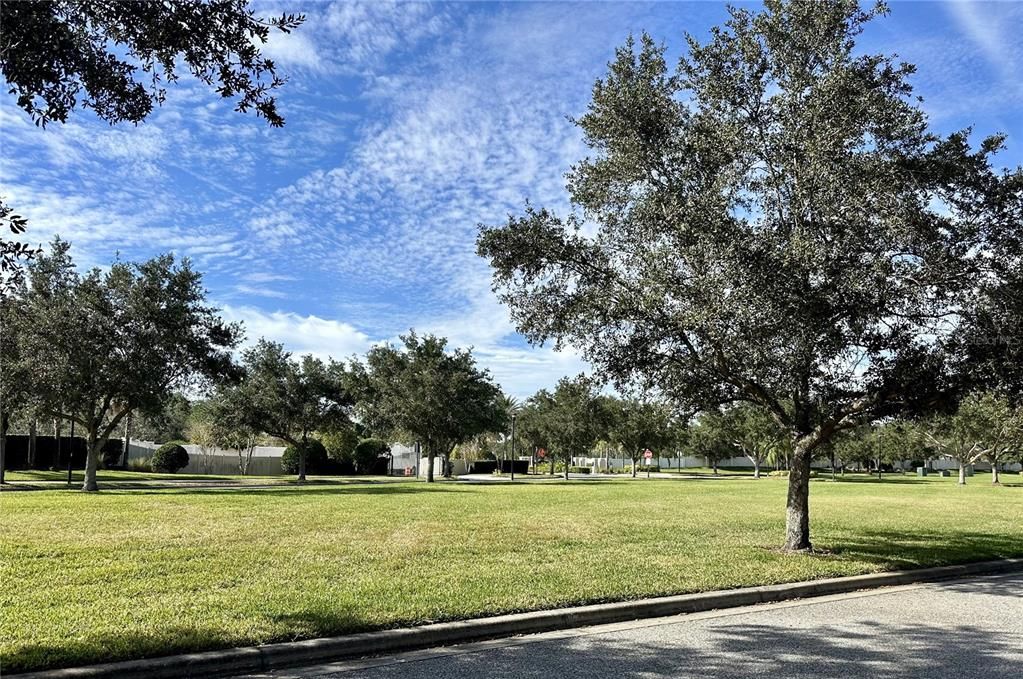 En Venta: $455,000 (3 camas, 3 baños, 1830 Pies cuadrados)