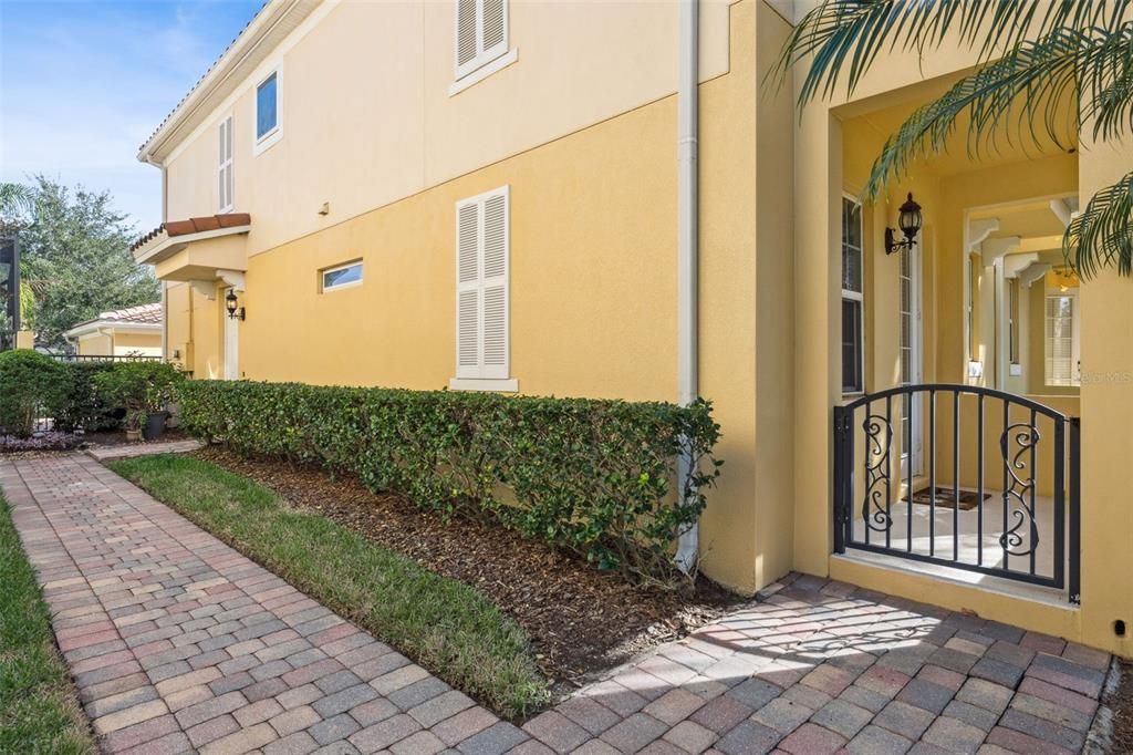 En Venta: $455,000 (3 camas, 3 baños, 1830 Pies cuadrados)