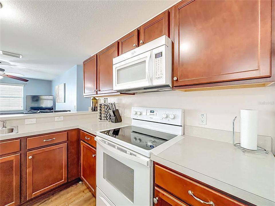 En Venta: $295,000 (2 camas, 2 baños, 1156 Pies cuadrados)