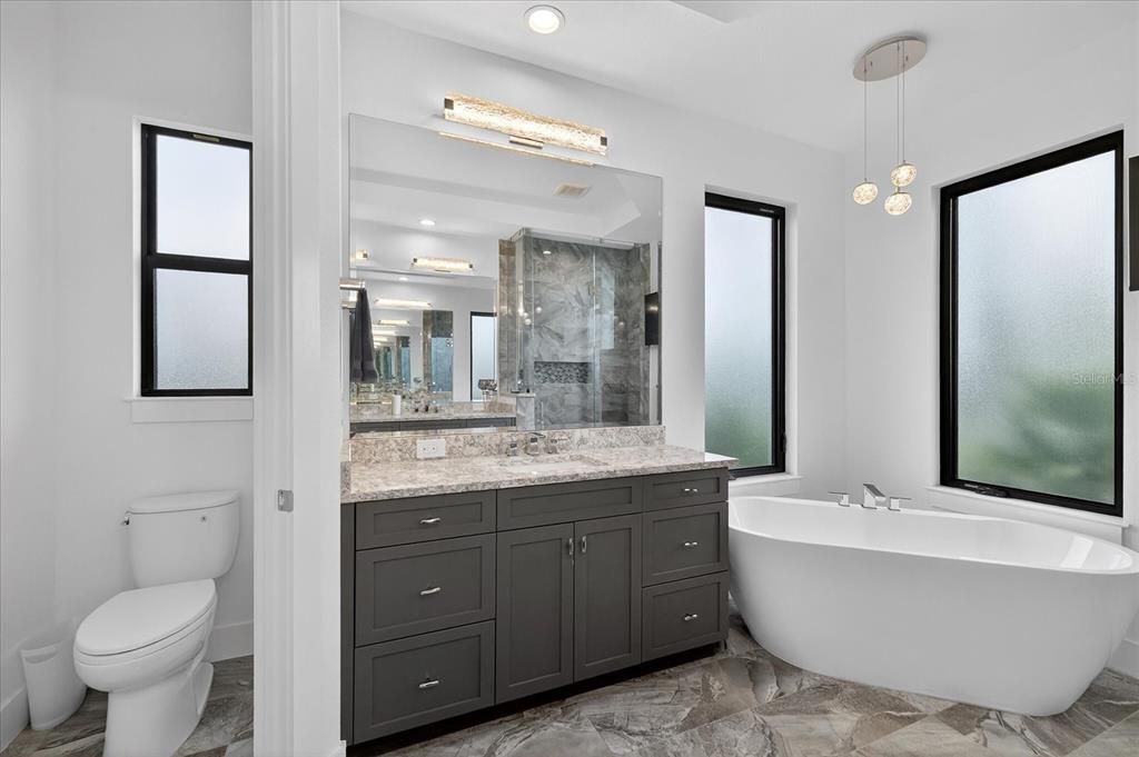 For Sale: $2,550,000 (4 beds, 4 baths, 3104 Square Feet)