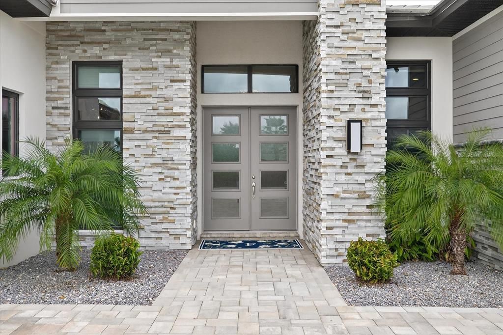 For Sale: $2,550,000 (4 beds, 4 baths, 3104 Square Feet)