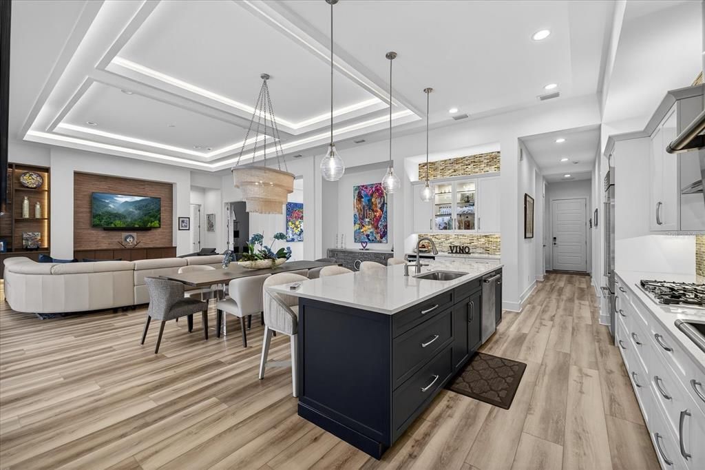 For Sale: $2,550,000 (4 beds, 4 baths, 3104 Square Feet)