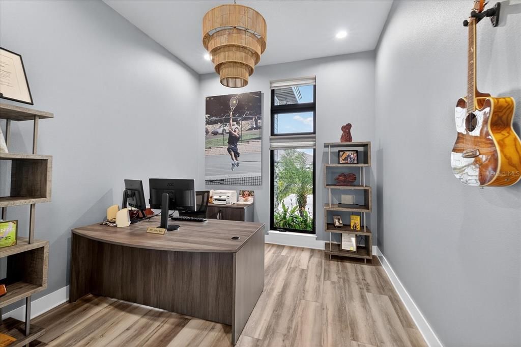 For Sale: $2,550,000 (4 beds, 4 baths, 3104 Square Feet)