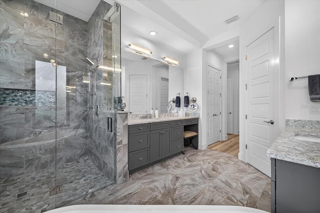 For Sale: $2,550,000 (4 beds, 4 baths, 3104 Square Feet)