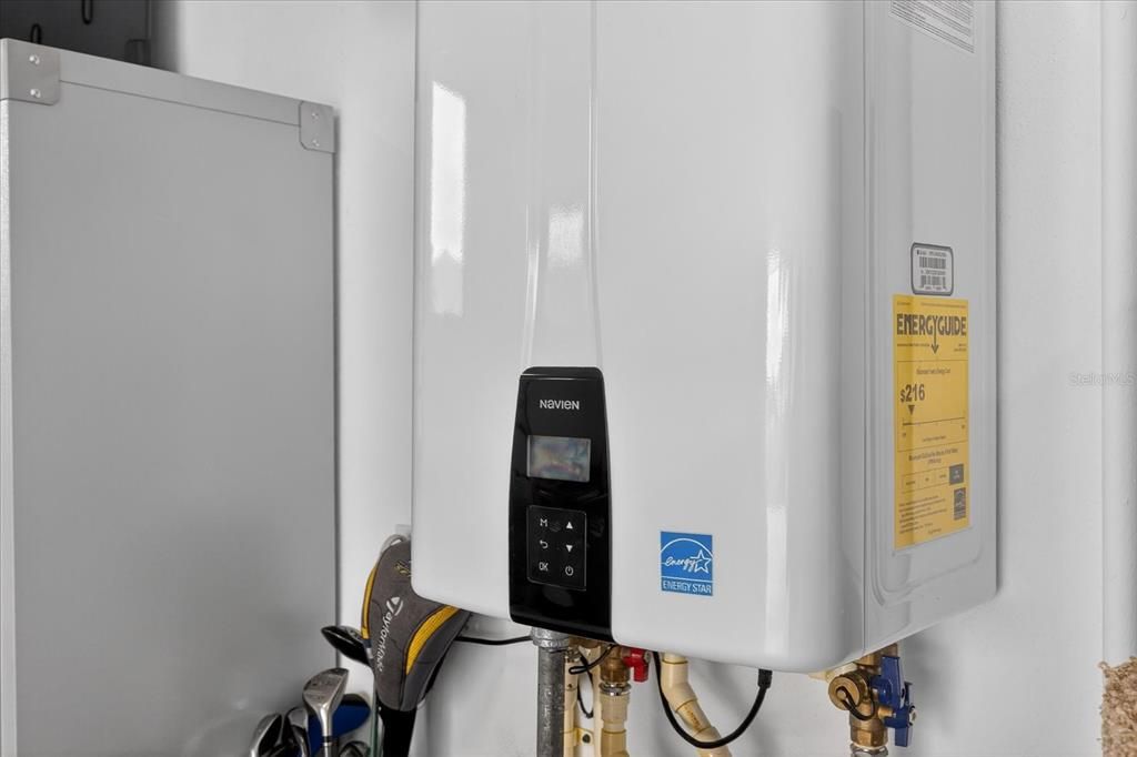 For Sale: $2,550,000 (4 beds, 4 baths, 3104 Square Feet)