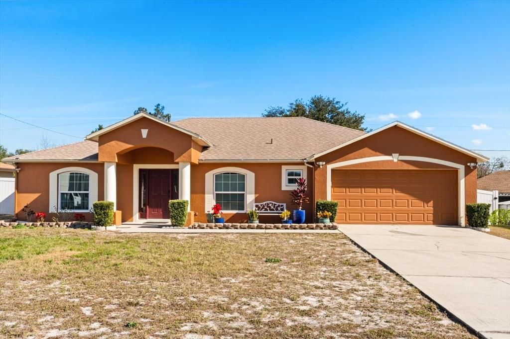 For Sale: $359,900 (3 beds, 2 baths, 2020 Square Feet)