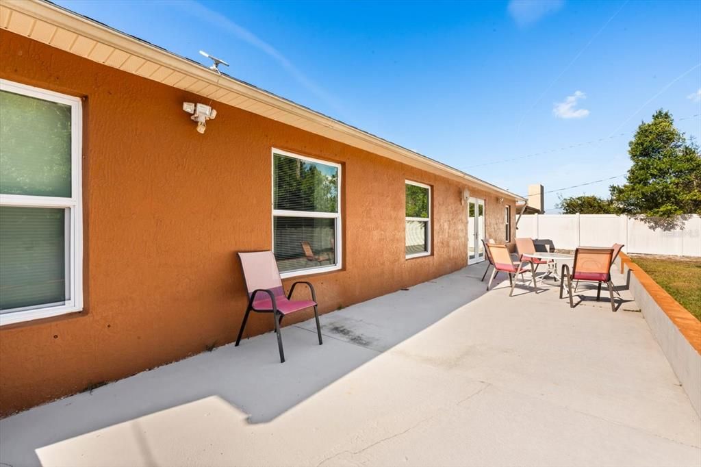 En Venta: $359,900 (3 camas, 2 baños, 2020 Pies cuadrados)