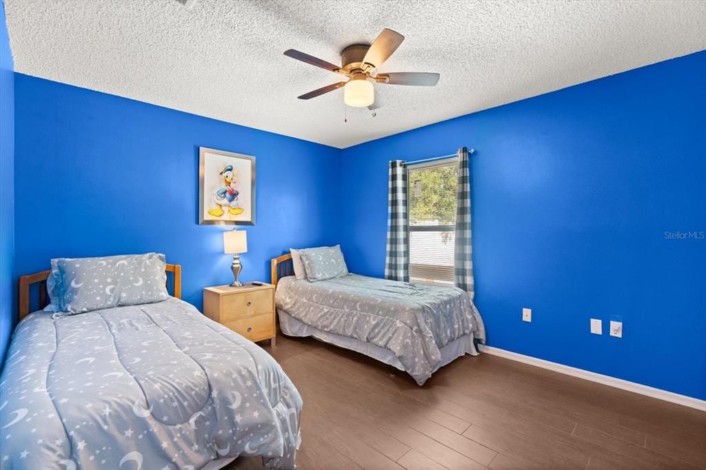 En Venta: $359,900 (3 camas, 2 baños, 2020 Pies cuadrados)