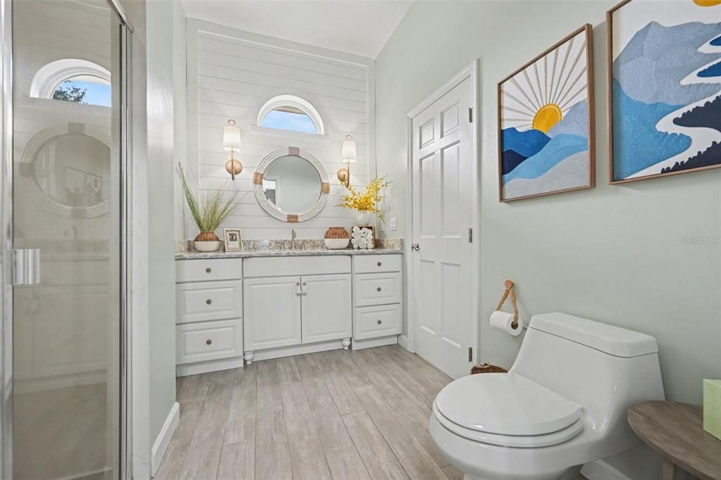 На продажу: $1,375,000 (4 спален, 4 ванн, 3194 Квадратных фут)