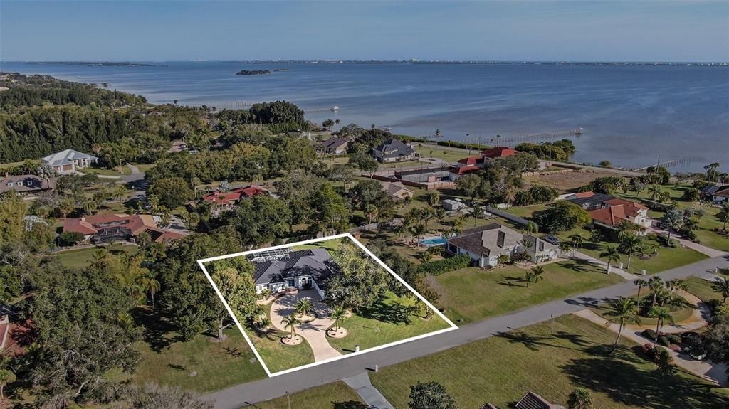 На продажу: $1,375,000 (4 спален, 4 ванн, 3194 Квадратных фут)