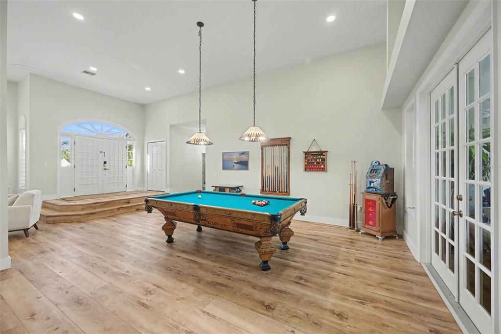 На продажу: $1,375,000 (4 спален, 4 ванн, 3194 Квадратных фут)