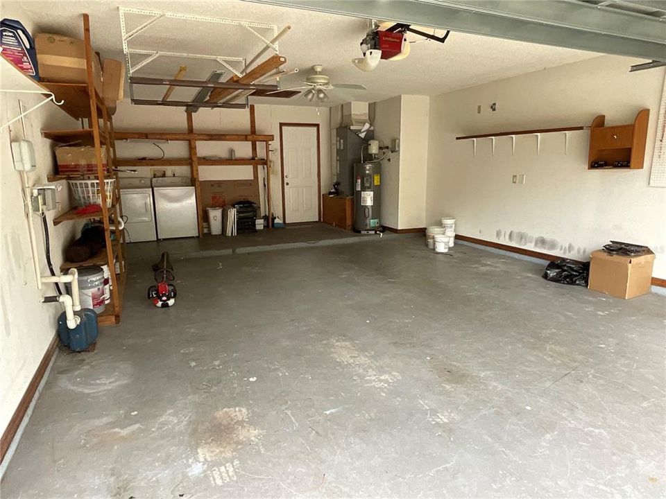 En Venta: $285,000 (3 camas, 2 baños, 1566 Pies cuadrados)