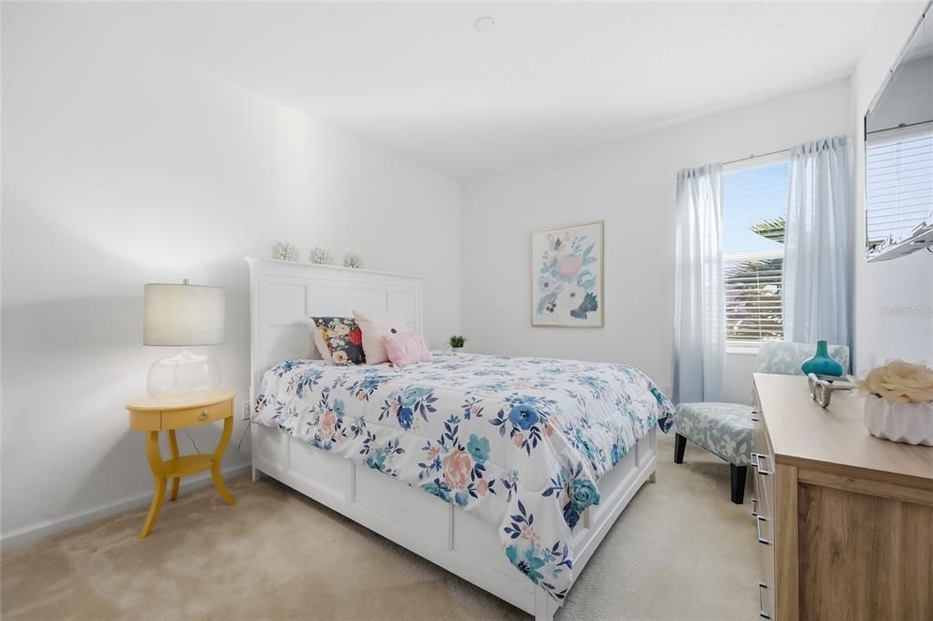 En Venta: $649,000 (6 camas, 4 baños, 2872 Pies cuadrados)