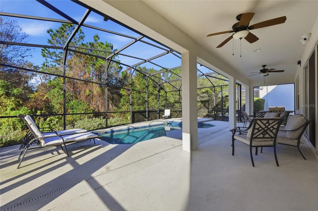 En Venta: $649,000 (6 camas, 4 baños, 2872 Pies cuadrados)