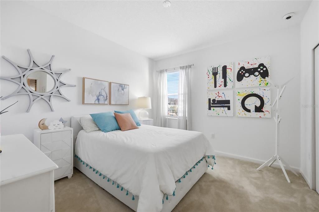 En Venta: $649,000 (6 camas, 4 baños, 2872 Pies cuadrados)