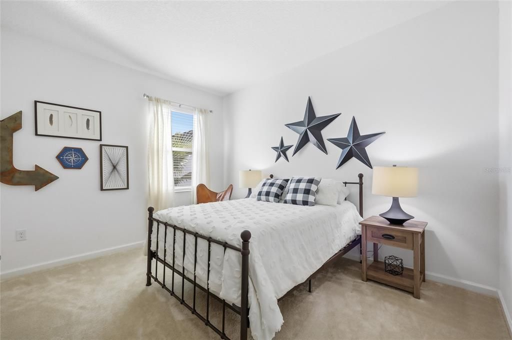 En Venta: $649,000 (6 camas, 4 baños, 2872 Pies cuadrados)