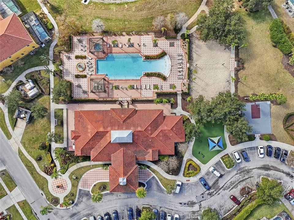 En Venta: $649,000 (6 camas, 4 baños, 2872 Pies cuadrados)