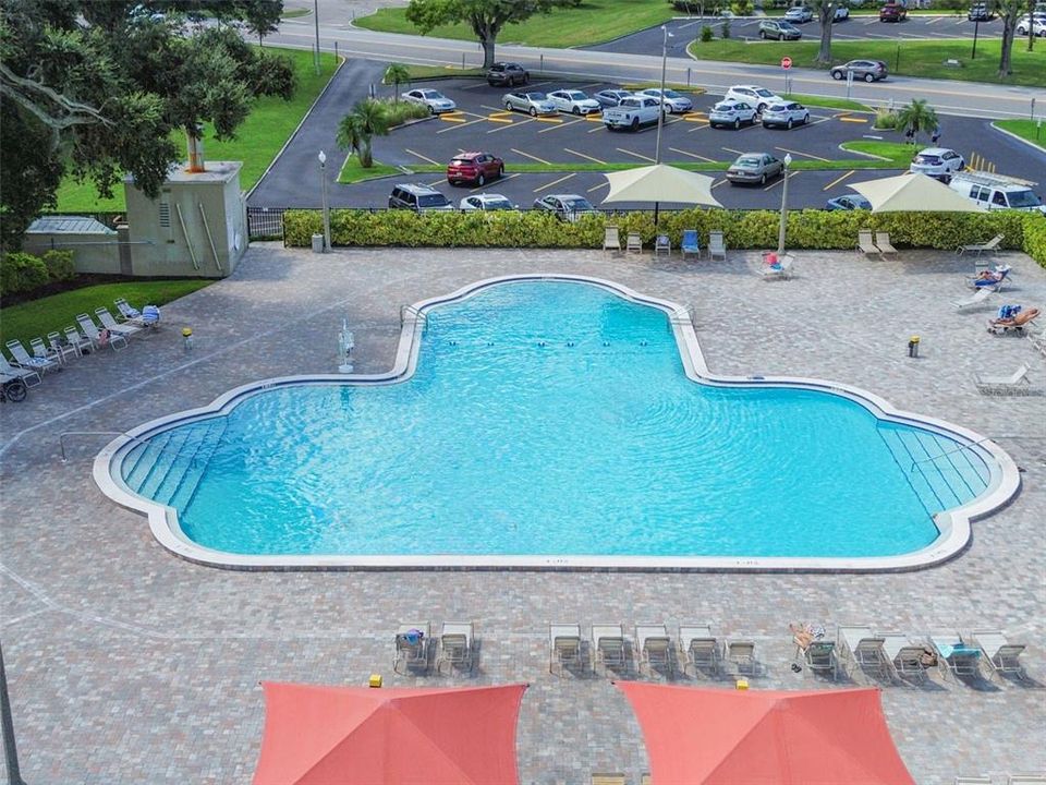 For Sale: $149,000 (1 beds, 1 baths, 780 Square Feet)