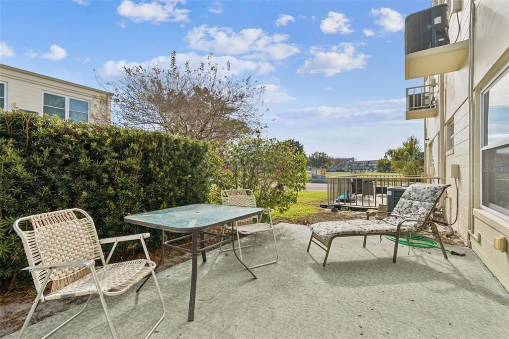 For Sale: $149,000 (1 beds, 1 baths, 780 Square Feet)