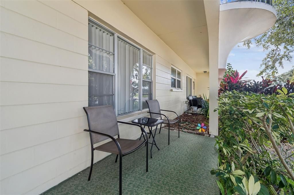 For Sale: $149,000 (1 beds, 1 baths, 780 Square Feet)