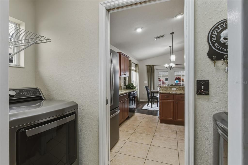 待售: $339,000 (3 贝兹, 2 浴室, 1630 平方英尺)