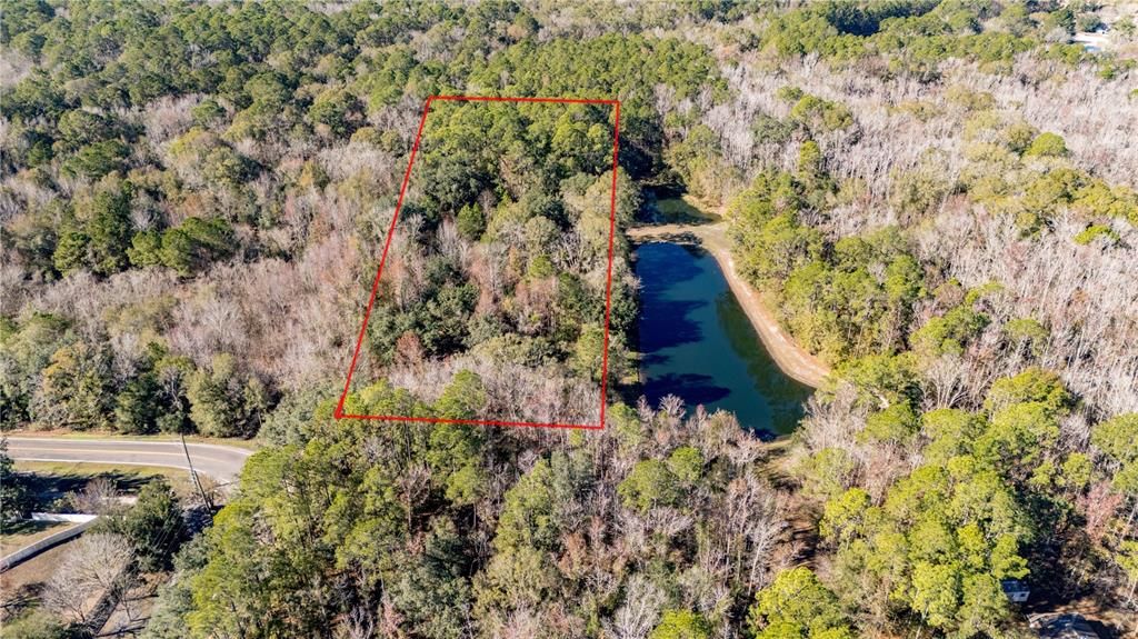 待售: $125,000 (2.12 acres)