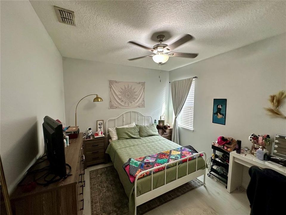 待售: $569,000 (3 贝兹, 2 浴室, 2058 平方英尺)