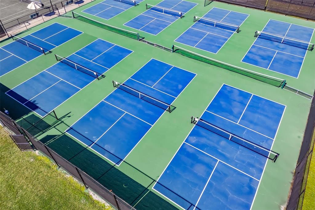 待售: $185,000 (1 贝兹, 1 浴室, 900 平方英尺)