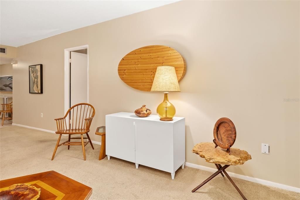 待售: $185,000 (1 贝兹, 1 浴室, 900 平方英尺)