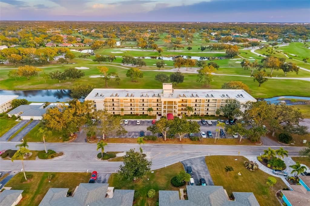 待售: $185,000 (1 贝兹, 1 浴室, 900 平方英尺)