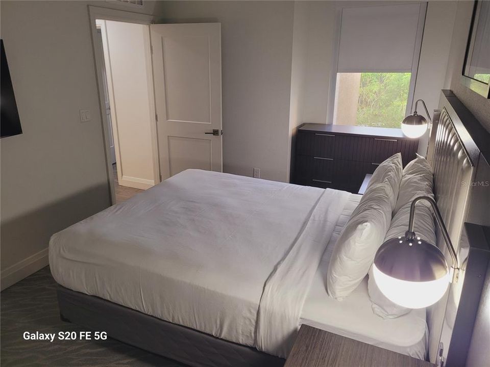 待售: $240,000 (3 贝兹, 3 浴室, 1544 平方英尺)