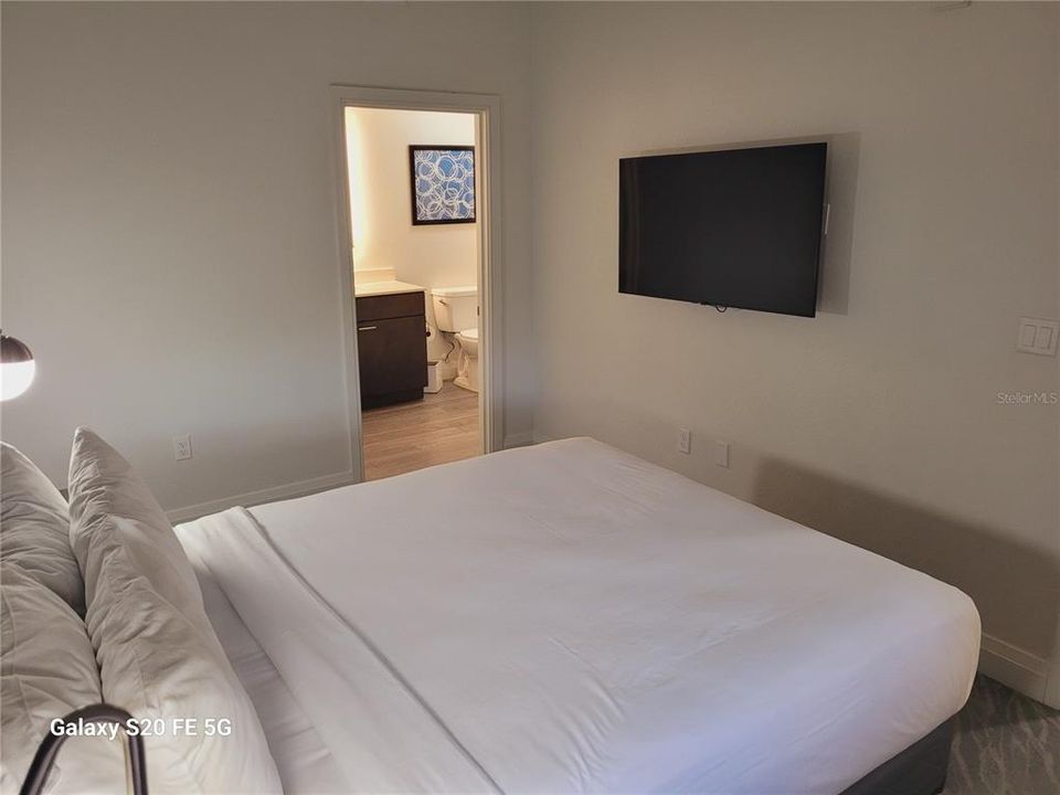 待售: $240,000 (3 贝兹, 3 浴室, 1544 平方英尺)