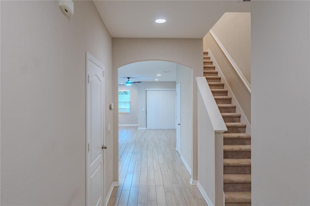 En Renta: $2,430 (3 camas, 2 baños, 1842 Pies cuadrados)