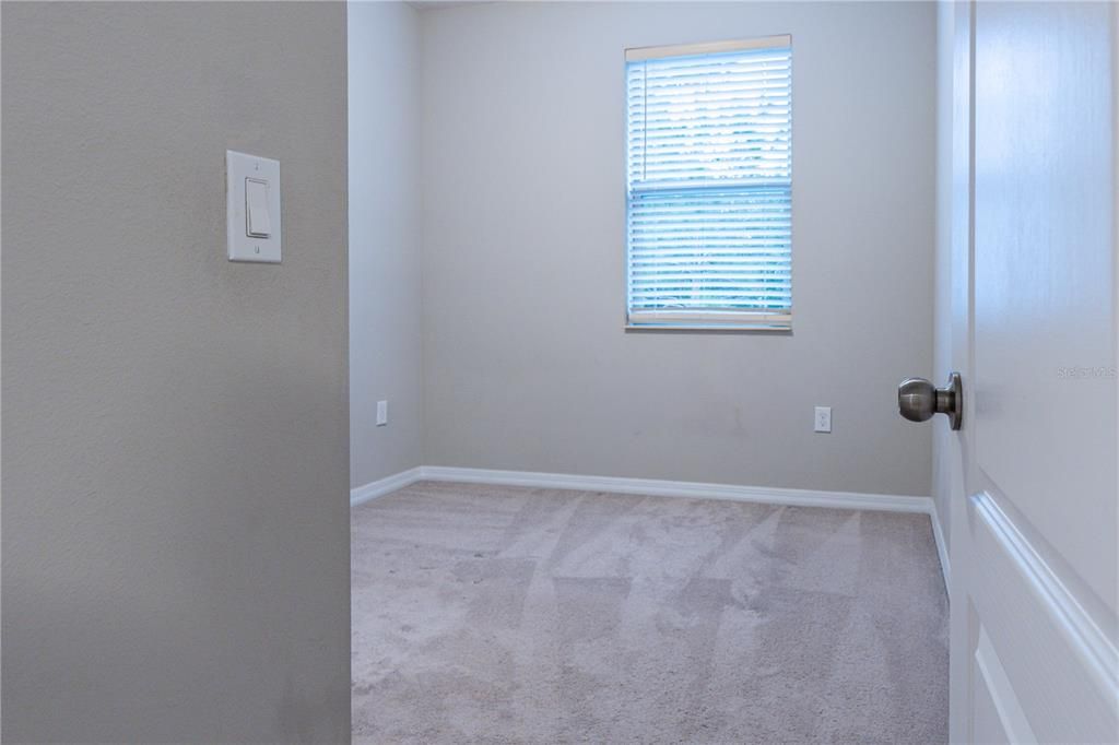 En Renta: $2,430 (3 camas, 2 baños, 1842 Pies cuadrados)