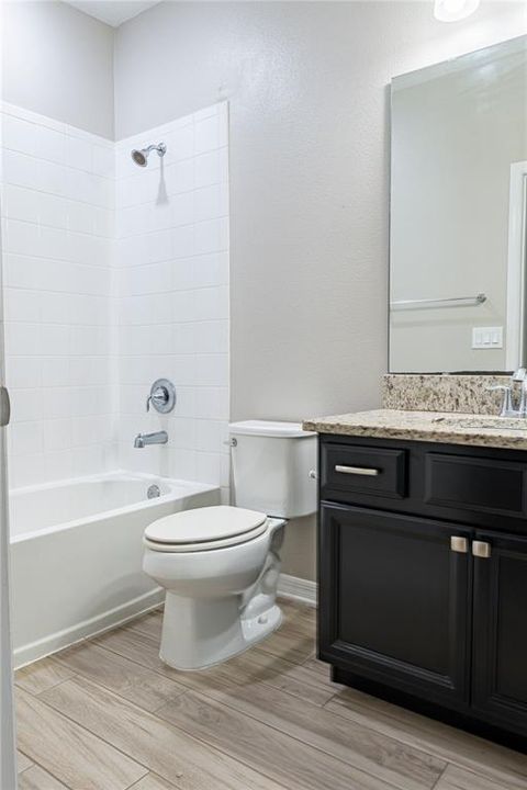 En Renta: $2,430 (3 camas, 2 baños, 1842 Pies cuadrados)