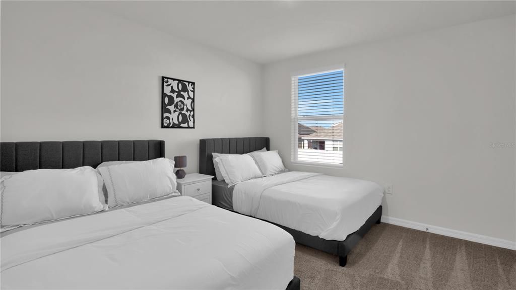 For Rent: $3,400 (5 beds, 3 baths, 2601 Square Feet)