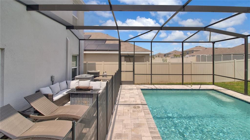 For Rent: $3,400 (5 beds, 3 baths, 2601 Square Feet)