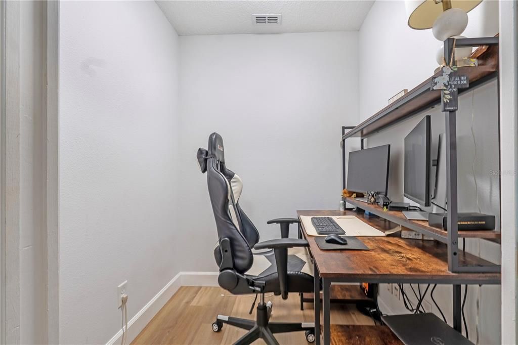 На продажу: $474,900 (4 спален, 3 ванн, 2037 Квадратных фут)