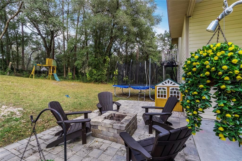 На продажу: $474,900 (4 спален, 3 ванн, 2037 Квадратных фут)