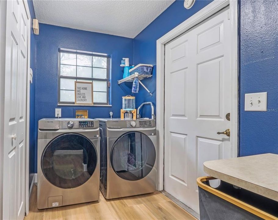 На продажу: $474,900 (4 спален, 3 ванн, 2037 Квадратных фут)