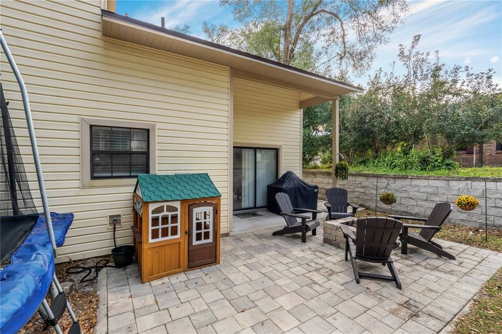 На продажу: $474,900 (4 спален, 3 ванн, 2037 Квадратных фут)